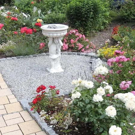 Ferienwohnung-am-rosengarten Apartmán