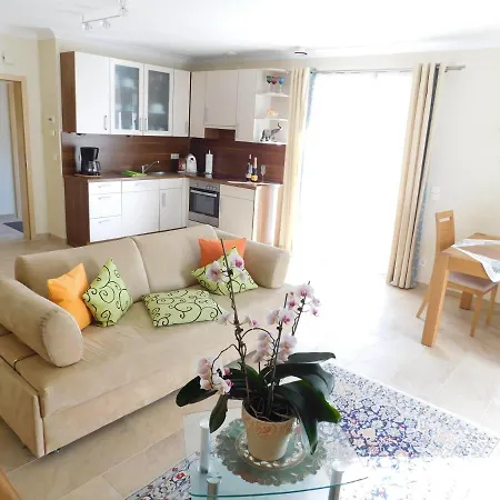Ferienwohnung-am-rosengarten フュッセン